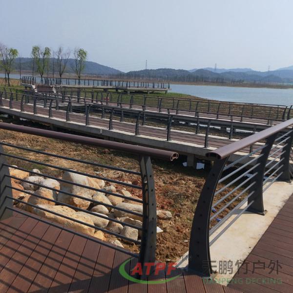 Quality Custom Bamboo Carbonized Split Slat Fencing Thick Bamboo Cladding for sale