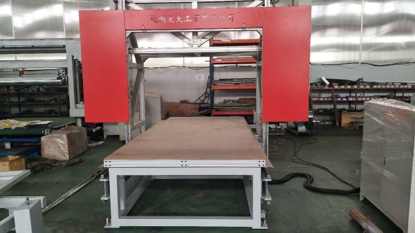 Quality High Precision Horizontal Eva Foam Contour Cutting Machine Speed Up To 10 M / Min for sale