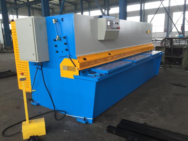 Quality 25 x 2500 Heavy Duty Hydraulic Shearing Machine / metal cutting for sale