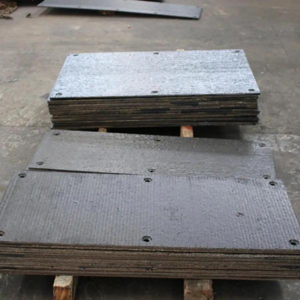 Quality Chromium Carbide Alloy Hardfacing Composite Wear Plate Customized Size for sale