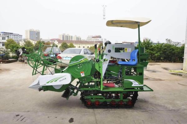 Quality Reliable Operation Farm Combine Harvester 650mm Small Combine Harvester for sale