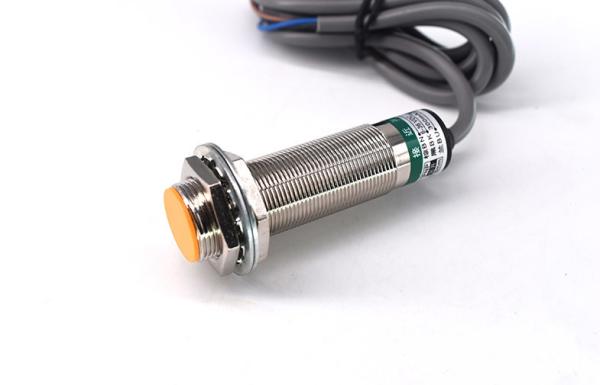 Quality Waterproof PNP Inductive Proximity Sensor Simple Operation Long Service Life for sale