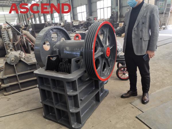 Quality 260r/Min Jaw Stone Crusher Machine for sale