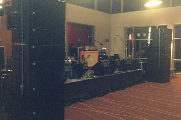 10 Inch Big Outdoor Line Array Speakers Sound And Light Truss System