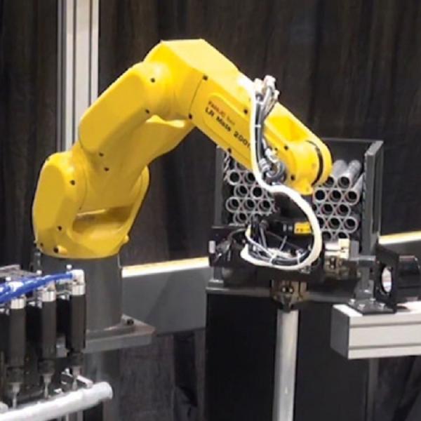 Fanuc LR Mate 200iD/7L Payload 7kg Reach 911mm Mini Robot For Handing / Welding