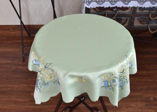 Quality Chemical Fiber Light Green Table Cloth , Embroidered Square Table Cloths for sale
