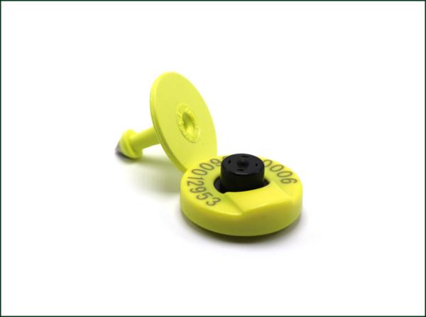 Quality TPU Materials Custom Livestock Ear Tags 2g Light Weight Quickly Checking Data for sale