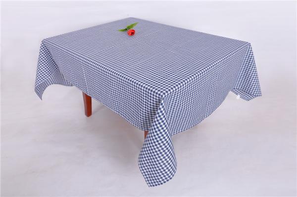 Quality Checkered Stain Resistant Promotional Table Covers , Rectangle Restaurant Table Cloth for sale