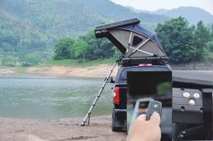 China 2018 New desigin Electric Remote Control  Hard Shell Roof Top Tent 3 Person on sale