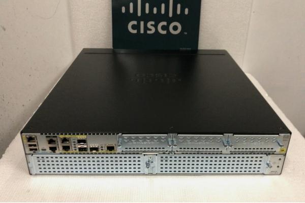 Quality ISR4351-VSEC/K9  Cisco ISR 4351 Bundle With UC & Sec Lic PVDM4-64 CUBE-25  which supports 3 Network Interface Modules (NIM) slots for sale