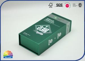 China Green Customized Paper Gift Boxes With Lid Gift Packing Box Pantone Print on sale
