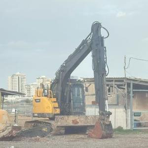 Buy cheap Enhanced Excavator Telescopic Arm With Standard Bucket For Digging Soil product