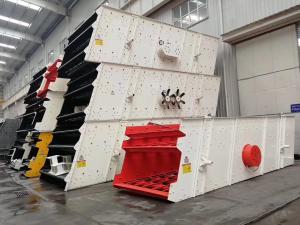 China High Frequency 4 Deck Vibrating Screen Machine 60 TPH Industrial on sale