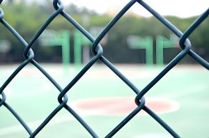 China 4MM PVC Coated Chain Link Fence Woven Diamond Chain Link Mesh Fence on sale
