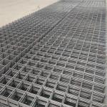 Competitive and Square Hole Galvanized Welded Wire Mesh Fence Panel for 30