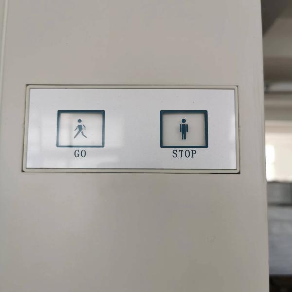 AC 220V 3P Air Shower Cleanroom Air Shower Device For Pharma Medical Purification