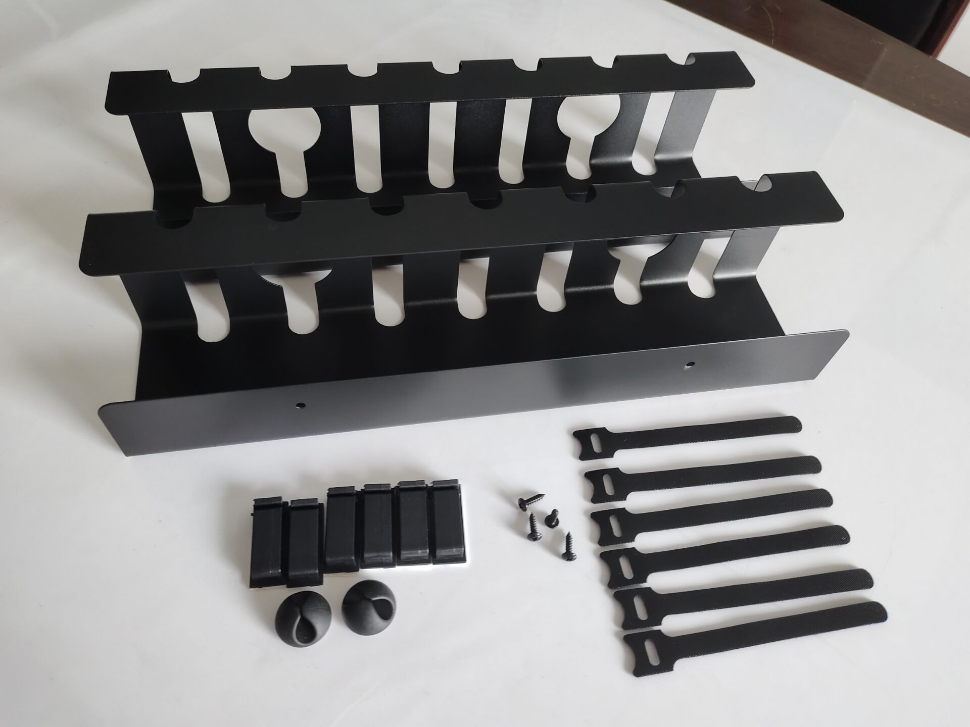 Hook Type Wire Organizer for Desks Offices and Kitchens Silver Installation Type Hook