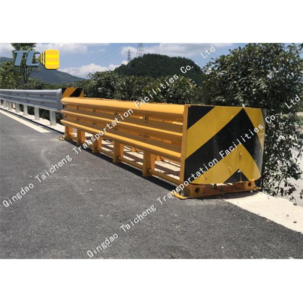 Highway Steel Tunnel Entrance Anti Collision Pad Guideable Yellow Crash Attenuator
