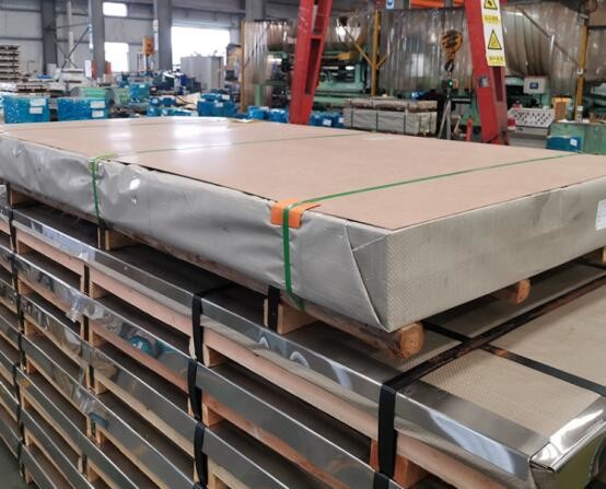 Ferritic Stainless Steel Flat Sheet , Carbon Steel Sheet Metal Straight Chromium