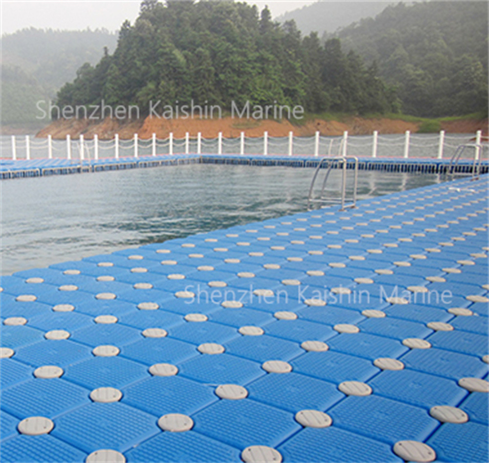 Modular Floating Dock With 350kg/Sqm Load Capacity HDPE Jet Ski Dock For Marina Boat