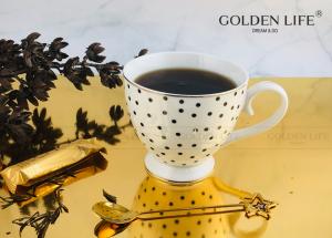 China New Bone China 15OZ Gold Design Footed Mug With 9.5cm Shape Square Dish Custom Coffee Mugs on sale