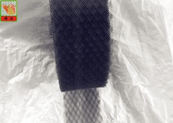 Quality HDPE Material Soffit Vent Mesh Roll Extruded Plastic Netting 150mm Wide for sale