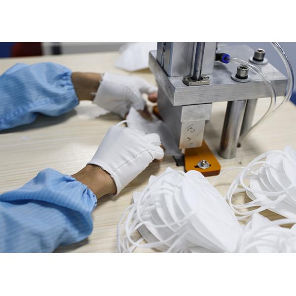 Non Woven Surgical Mask Making Machine High Efficiency Automated Operation