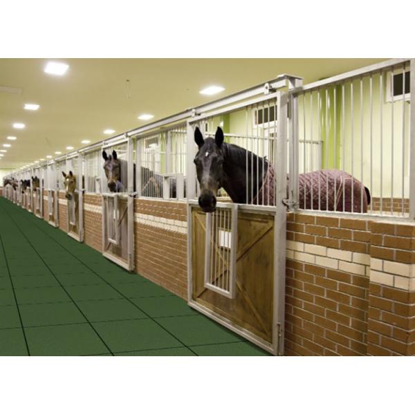 Ultra Durable Flooring Rubber Horse Stable Mats Anti Slip UV Resistant Surface For All Weather Use