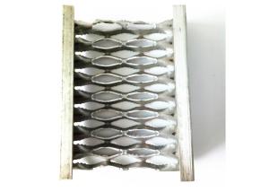 3 Holes 13-3/4 Width Perforated Grip Strut Stair Treads For Walkway Platform