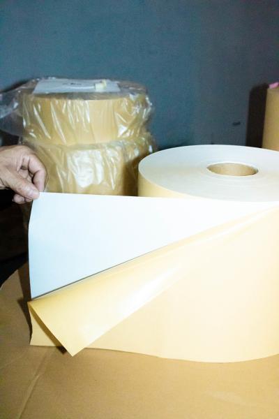 Quality Hot Melt Glue Self Adhesive Paper Sheets , Ordinary Sticky PVC Adhesive Roll for sale