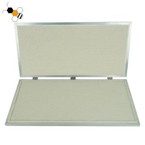 China 4.7mm Cell Silicone Beeswax Foundation Embossing Machine Aging Resistance on sale