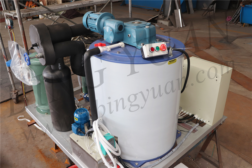 3.94KW 10 Tons 220V Flake Ice Maker Machine , Snow Ice Maker Machine