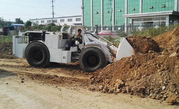 Quality Underground Mining Load Haul Dump Machine Orange / White / Yellow for sale