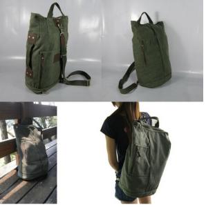 China Olive Green Leisure Canvas Travel Kit Bags with PU Leather on sale