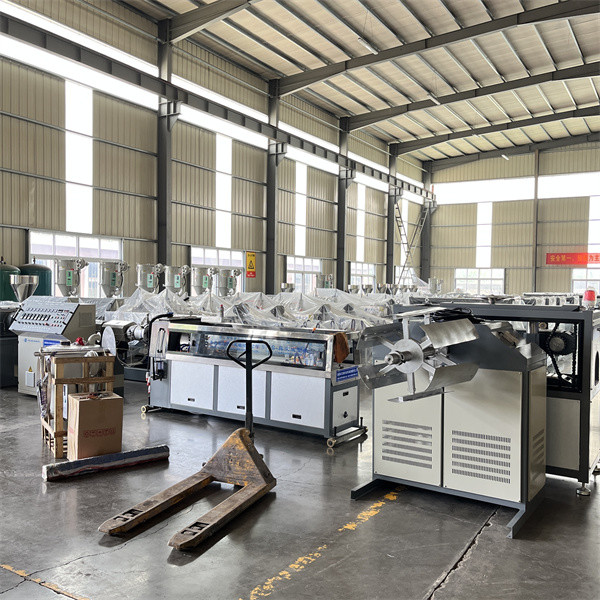 Plastic Corrugated Flexible Hose Machine , Electric Flexible Corrugated Pipe Production Line
