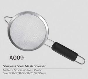 China Good helper for cooker Stainless steel large colander with long handle in kitchen tea and coffee strainer on sale