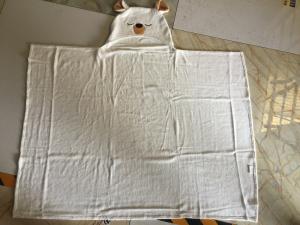 China Hotsale high water absorption soft fabric kids white bamboo fiber  bath towels baby towel with hood animal on sale