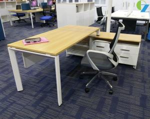 Modren Manager executive Desk Furniture With Triangle Tube Leg