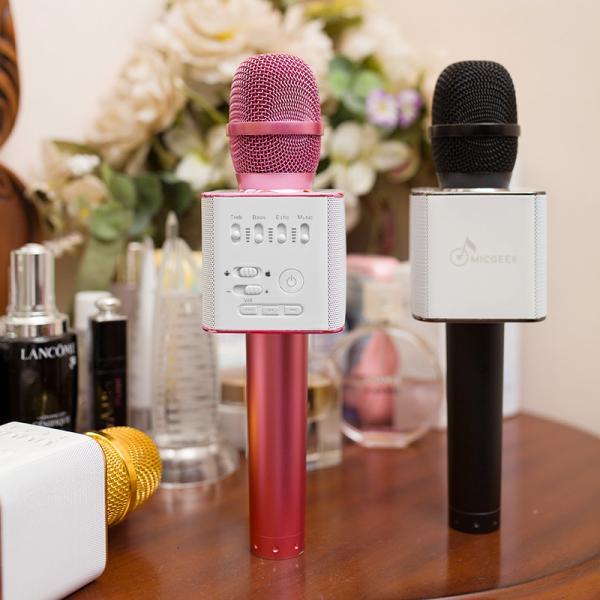 Quality China Wholesale Mini micgeek Bluetooth Microphone Wireless Microphone Q9 Q7 Mic Speaker KTV Portable Speaker for sale