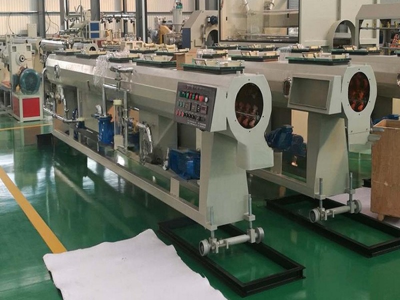HDPE Pipe Production Extrusion Line PP Pipe Plastic Extruder Machine
