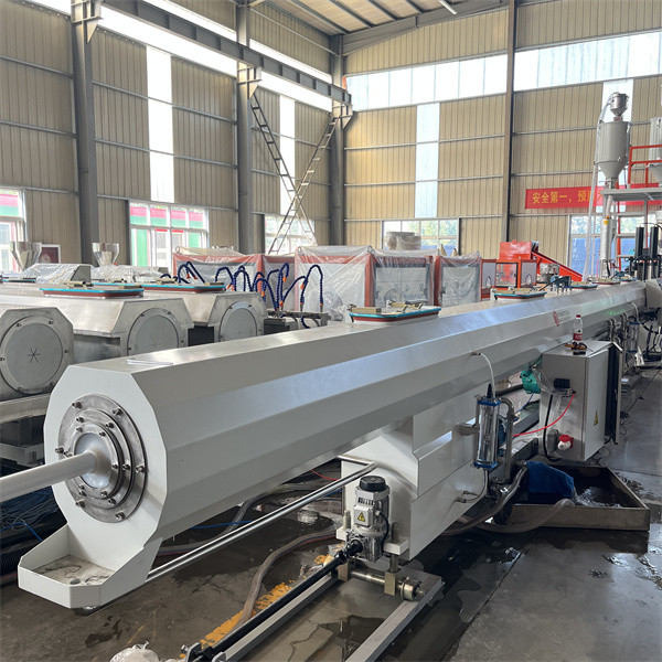 Three Layers PP / PE / PPR / Pex Pipe Making Machine