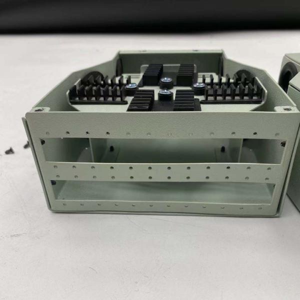 FONGKO 8 Core Fiber Optical Terminal Box , Metal DIN Rail APC SC Shutter Adapter