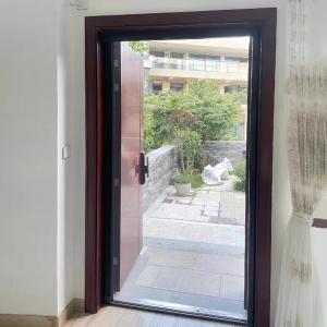 China Aluminium Profiles Black Mesh Retractable Window Fly Screens on sale