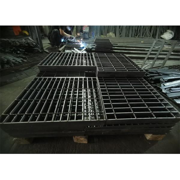 32*3mm Workshop Weld Stair Treads Steel Grating Skid Proof Anti Explosion