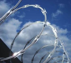 Galvanized Barbed Wire Security Fence 12x12 CBT65 Razor Wire