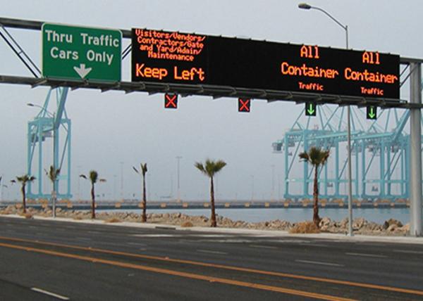 Quality SMD Traffic LED Display , LED message sign board 15625 dot/㎡ Density for sale