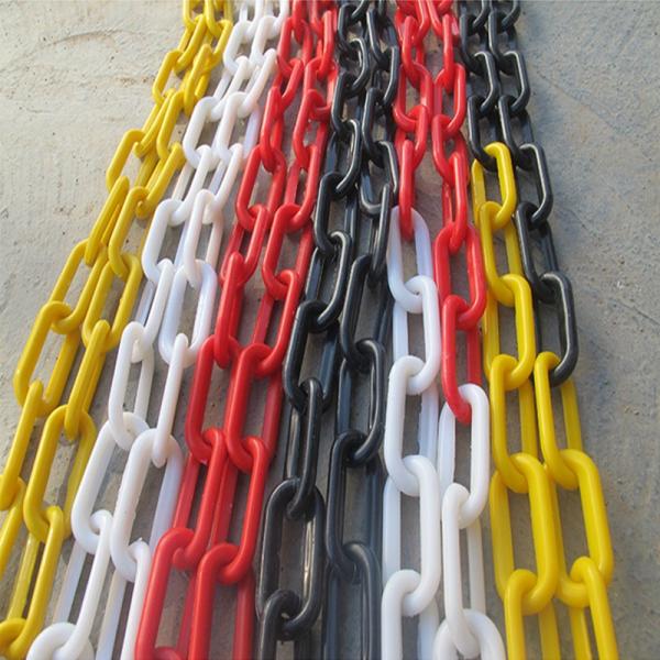 Yellow Weatherproof Plastic Chain with Customizable Length for Safety and Barrier Applications