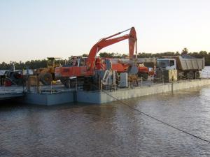 Buy cheap 8t Floating Crane Temporary Floating Bridge Nconvenient Traffic product