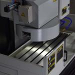 900mm X Axis VMC 4 Axis Machine 1500x420mm Work Table For Metal Processing