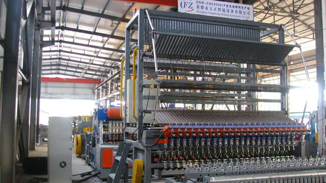 415V 50Hz High Frequency Welding Machine For Width 3000mm Mesh